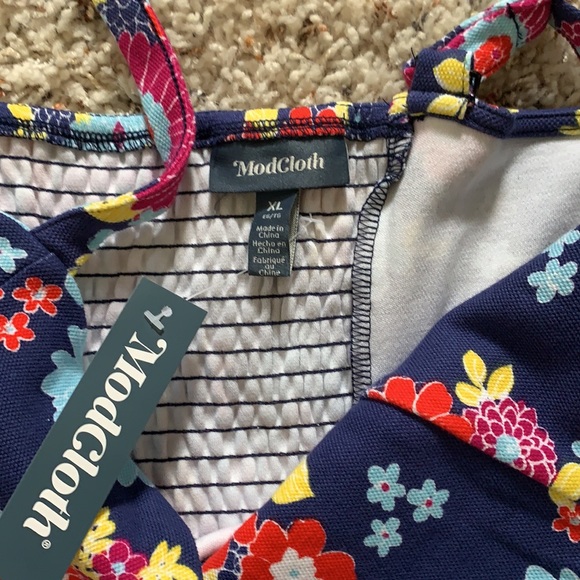 Nwt ModCloth flower dress - Picture 4 of 6